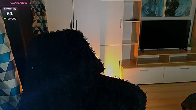 Snapshot of MilanaOmg chatting on April 2026 08:03:01 PM MilanaOmg online show from April 2026 08:03:01 PM