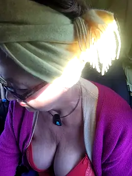 MucMilf59 online show from December 2025 12:43:02 PM