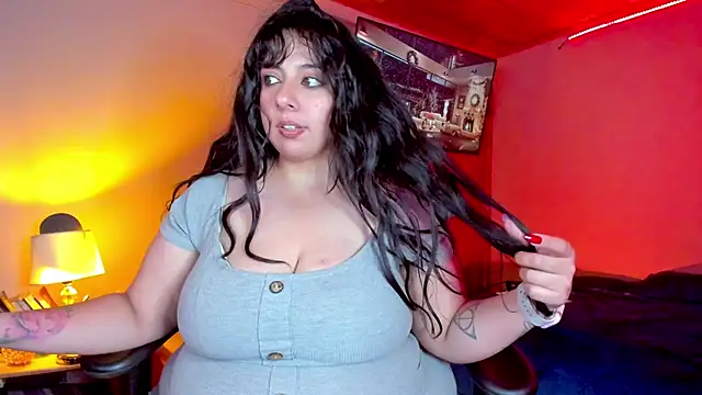 Snapshot of coraline_latin chatting on December 2024 01:36:01 AM coraline latin online show from December 2024 01:36:01 AM