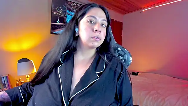 Snapshot of coraline_latin chatting on December 2024 10:08:02 PM coraline latin online show from December 2024 10:08:02 PM