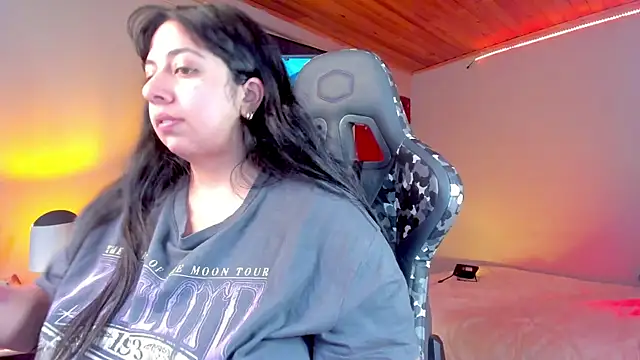 Snapshot of coraline_latin chatting on January 2025 09:23:02 PM coraline latin online show from January 2025 09:23:02 PM