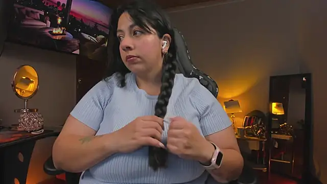 Snapshot of coraline_latin chatting on February 2025 12:05:01 AM coraline latin online show from February 2025 12:05:01 AM
