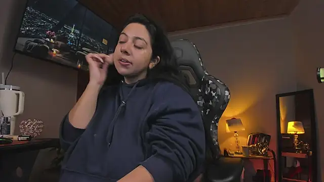 Snapshot of coraline_latin chatting on February 2025 10:32:02 PM coraline latin online show from February 2025 10:32:02 PM