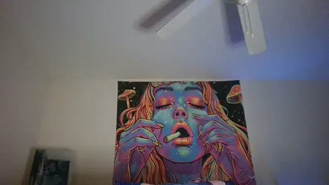 Snapshot of EnticingAaliyah chatting on November 2025 12:44:01 AM EnticingAaliyah online show from November 2025 12:44:01 AM