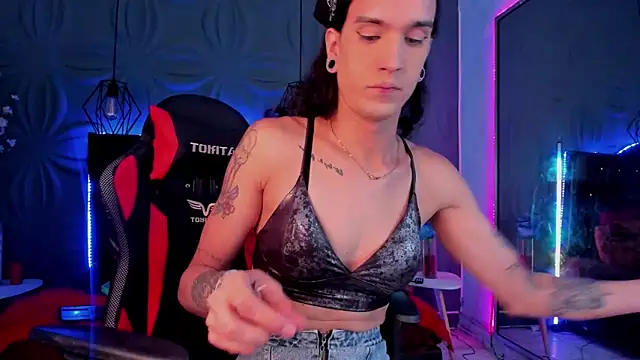 joaisaza online show from December 2024 06:28:01 AM