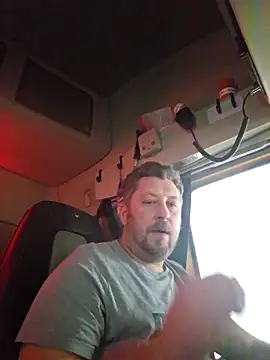 ktmtom247 online show from November 2025 11:44:01 AM