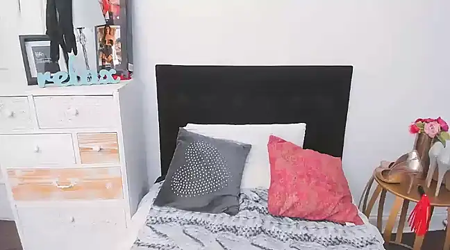 Snapshot of sweetMariina chatting on February 2025 09:19:01 AM sweetMariina online show from February 2025 09:19:01 AM