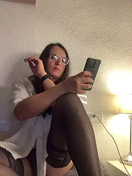 Chic desire online show from April 2026 09:45:01 PM