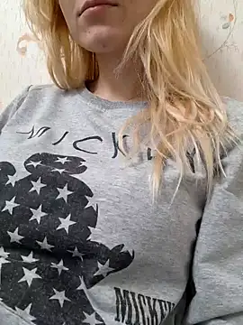 YogisticJuli666 online show from February 2025 05:47:02 AM