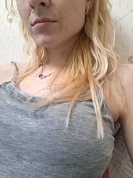 YogisticJuli666 online show from March 2025 11:19:02 AM