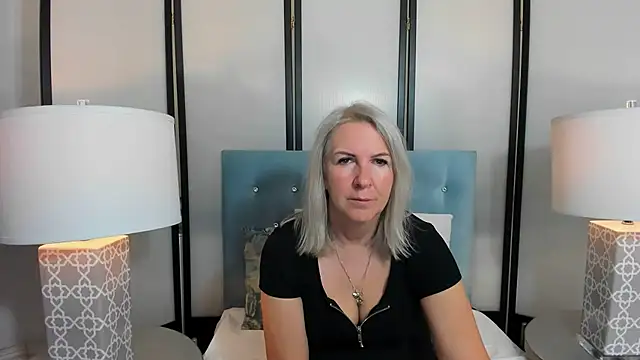 EricaTop online show from September 2025 04:51:02 AM