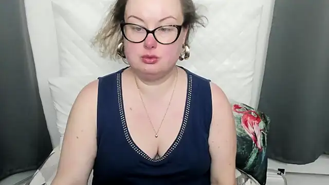 Snapshot of dirtyBonnie chatting on February 2026 05:22:02 AM dirtyBonnie online show from February 2026 05:22:02 AM