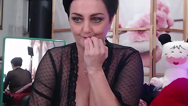 Snapshot of lucillabollente chatting on November 2025 05:45:02 PM lucillabollente online show from November 2025 05:45:02 PM