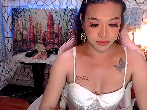 Snapshot of AsianMariaTs chatting on April 2026 02:12:02 PM AsianMariaTs online show from April 2026 02:12:02 PM