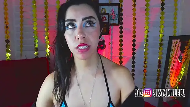 sky girl1 online show from February 2025 03:48:01 AM