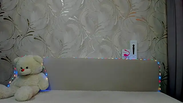 Snapshot of Malika_Lisan chatting on February 2025 03:45:01 AM Malika Lisan online show from February 2025 03:45:01 AM