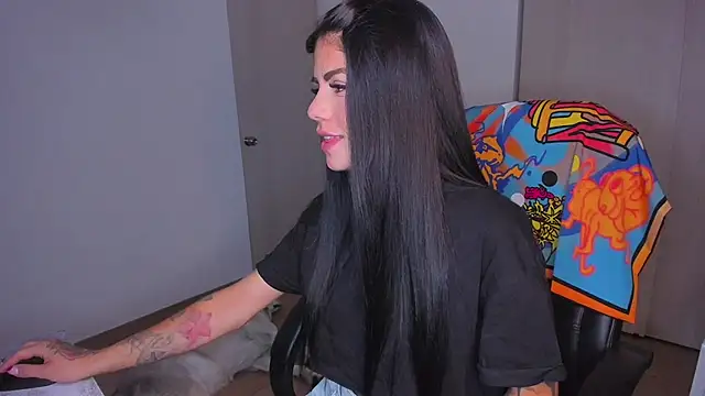 Lisegg  online show from September 2025 10:04:02 AM