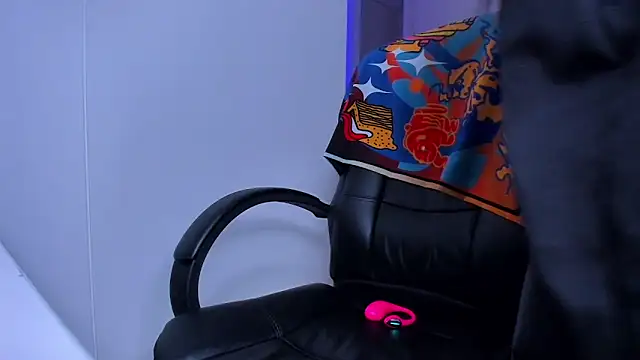 Lisegg  online show from March 2026 12:38:01 PM