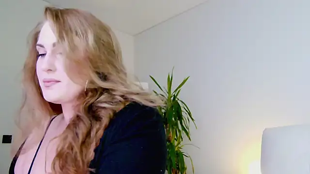 Snapshot of Sinful_Eyes chatting on April 2026 02:23:02 AM Sinful Eyes online show from April 2026 02:23:02 AM