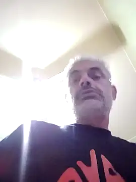 Snapshot of dammilano33 chatting on September 2025 10:32:01 PM dammilano33 online show from September 2025 10:32:01 PM