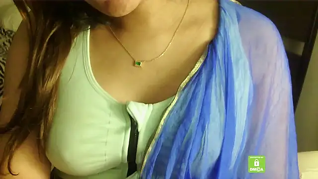 Snapshot of bxdgirlhr chatting on March 2026 07:07:01 PM bxdgirlhr online show from March 2026 07:07:01 PM