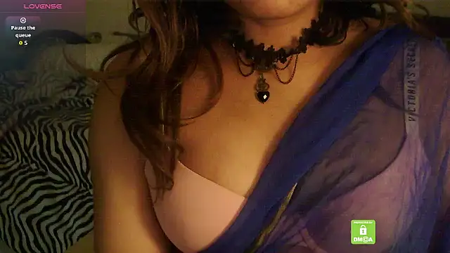 Snapshot of bxdgirlhr chatting on March 2026 06:02:02 PM bxdgirlhr online show from March 2026 06:02:02 PM