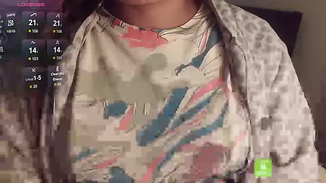 Snapshot of bxdgirlhr chatting on April 2026 07:17:02 PM bxdgirlhr online show from April 2026 07:17:02 PM