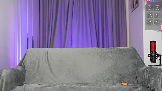 Snapshot of NickHOWLEN chatting on December 2024 06:50:01 PM NickHOWLEN online show from December 2024 06:50:01 PM