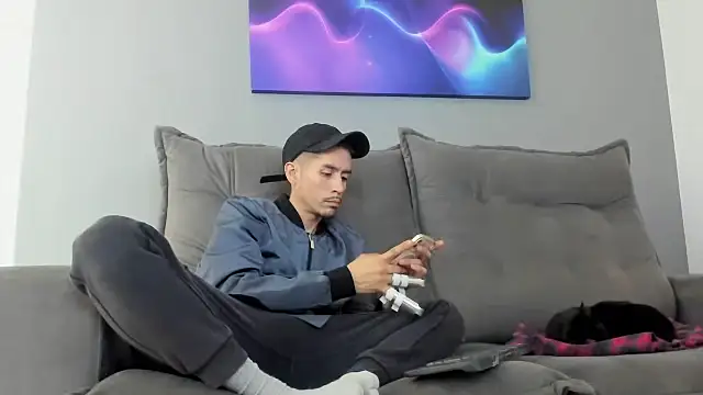 AyJeeEm online show from October 2025 05:13:02 PM