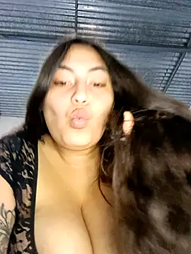 xandra252 online show from July 2026 10:57:02 PM