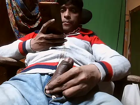 Snapshot of desiboy1101 chatting on December 2024 02:34:02 PM desiboy1101 online show from December 2024 02:34:02 PM