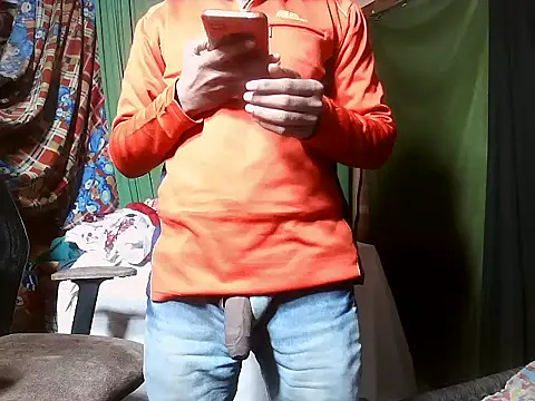 Snapshot of desiboy1101 chatting on December 2024 02:03:02 PM desiboy1101 online show from December 2024 02:03:02 PM