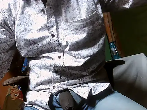 Snapshot of desiboy1101 chatting on February 2025 05:10:02 AM desiboy1101 online show from February 2025 05:10:02 AM