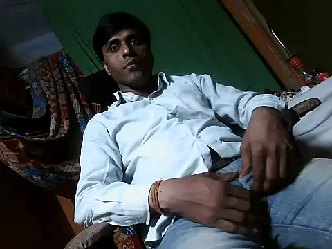 Snapshot of desiboy1101 chatting on March 2025 02:26:01 PM desiboy1101 online show from March 2025 02:26:01 PM