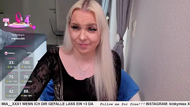 Snapshot of MIA-XXX chatting on April 2026 04:23:01 PM MIA-XXX online show from April 2026 04:23:01 PM