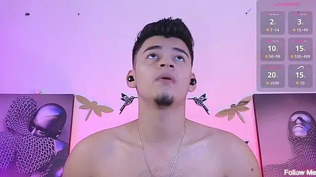 Snapshot of VikoHands chatting on April 2026 11:11:02 PM VikoHands online show from April 2026 11:11:02 PM