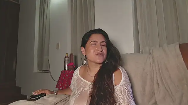 DeesseLuxure online show from March 2025 07:30:02 AM