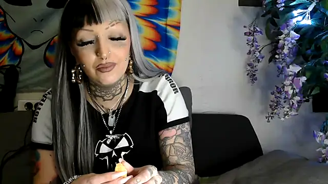 RoxxyInk online show from January 2025 11:08:02 AM