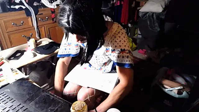 sissyvee online show from June 2026 05:30:02 AM