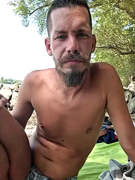 viraglaci18xh online show from July 2026 11:50:01 AM