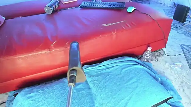 Snapshot of Dakotalove20 chatting on February 2025 05:56:02 AM Dakotalove20 online show from February 2025 05:56:02 AM