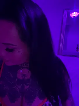 Snapshot of _MelinaCurves_ chatting on March 2026 11:20:02 PM MelinaCurves online show from March 2026 11:20:02 PM