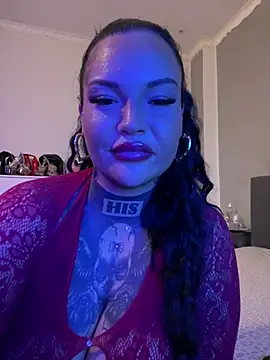 Snapshot of _MelinaCurves_ chatting on March 2026 07:30:01 PM MelinaCurves online show from March 2026 07:30:01 PM