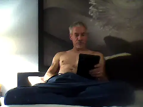 Snapshot of Biknight chatting on December 2024 10:43:02 PM Biknight online show from December 2024 10:43:02 PM