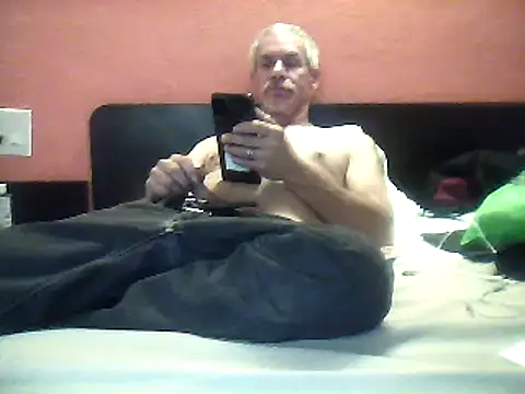 Snapshot of Biknight chatting on December 2024 10:39:01 PM Biknight online show from December 2024 10:39:01 PM