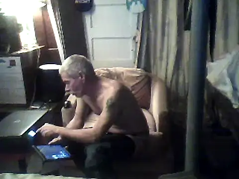 Snapshot of Biknight chatting on January 2025 11:18:01 PM Biknight online show from January 2025 11:18:01 PM