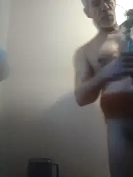 Snapshot of Biknight chatting on February 2025 12:42:01 PM Biknight online show from February 2025 12:42:01 PM