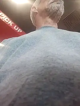 Snapshot of Biknight chatting on September 2025 10:04:01 PM Biknight online show from September 2025 10:04:01 PM