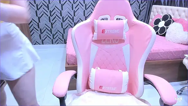 Snapshot of Toyota_Motor_Corporation chatting on March 2026 11:32:02 PM Toyota Motor Corporation online show from March 2026 11:32:02 PM