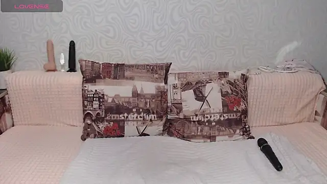 Snapshot of lelapopins chatting on January 2025 02:32:01 PM lelapopins online show from January 2025 02:32:01 PM